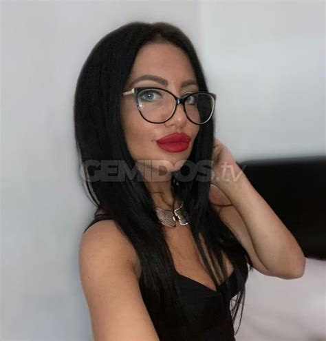 escort girl roussillon|Escort girl Antoinette de Roussillon